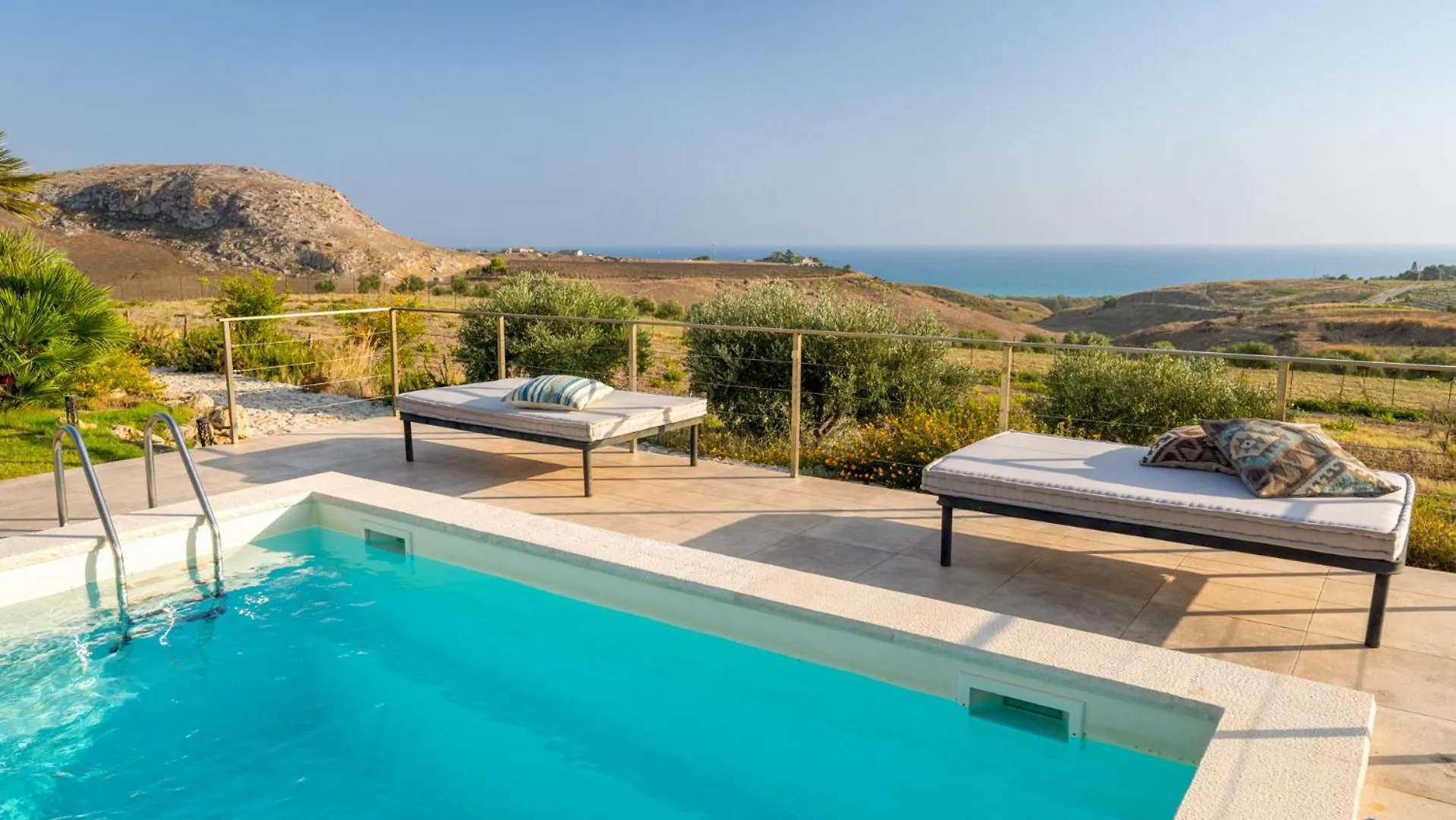 Villa Erakle A Luxury Villa With Amazing Sunset View Cattolica Eraclea